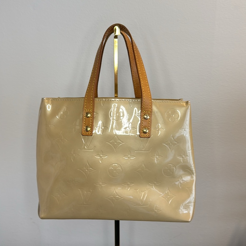 Louis Vuitton LV Vernis Reade PM Beige Handbag